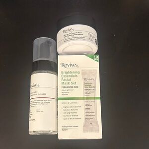 New Revive Rx Brightening Essentials Facial Mask Set + facial cleanser & wipes